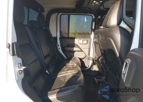 2021 Jeep Gladiator Rubicon 4X4 z USA, uszkodzony, nr VIN 1C6JJTBM3ML589236